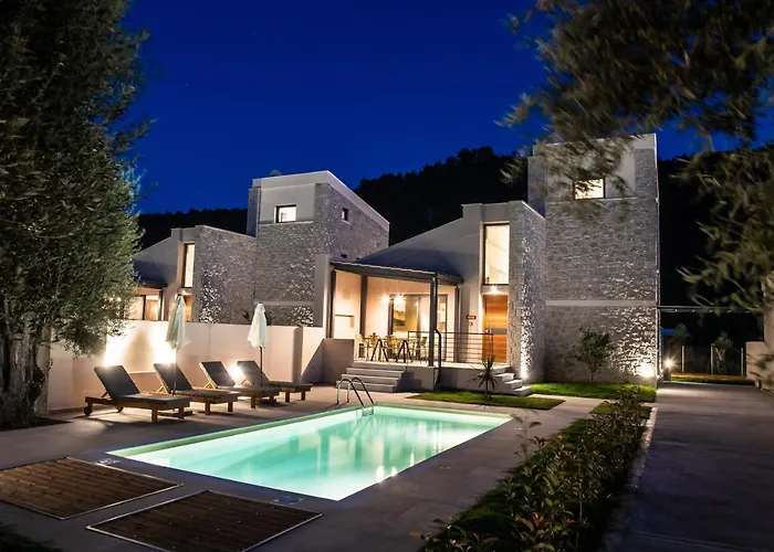 Rizomata Luxury Villas