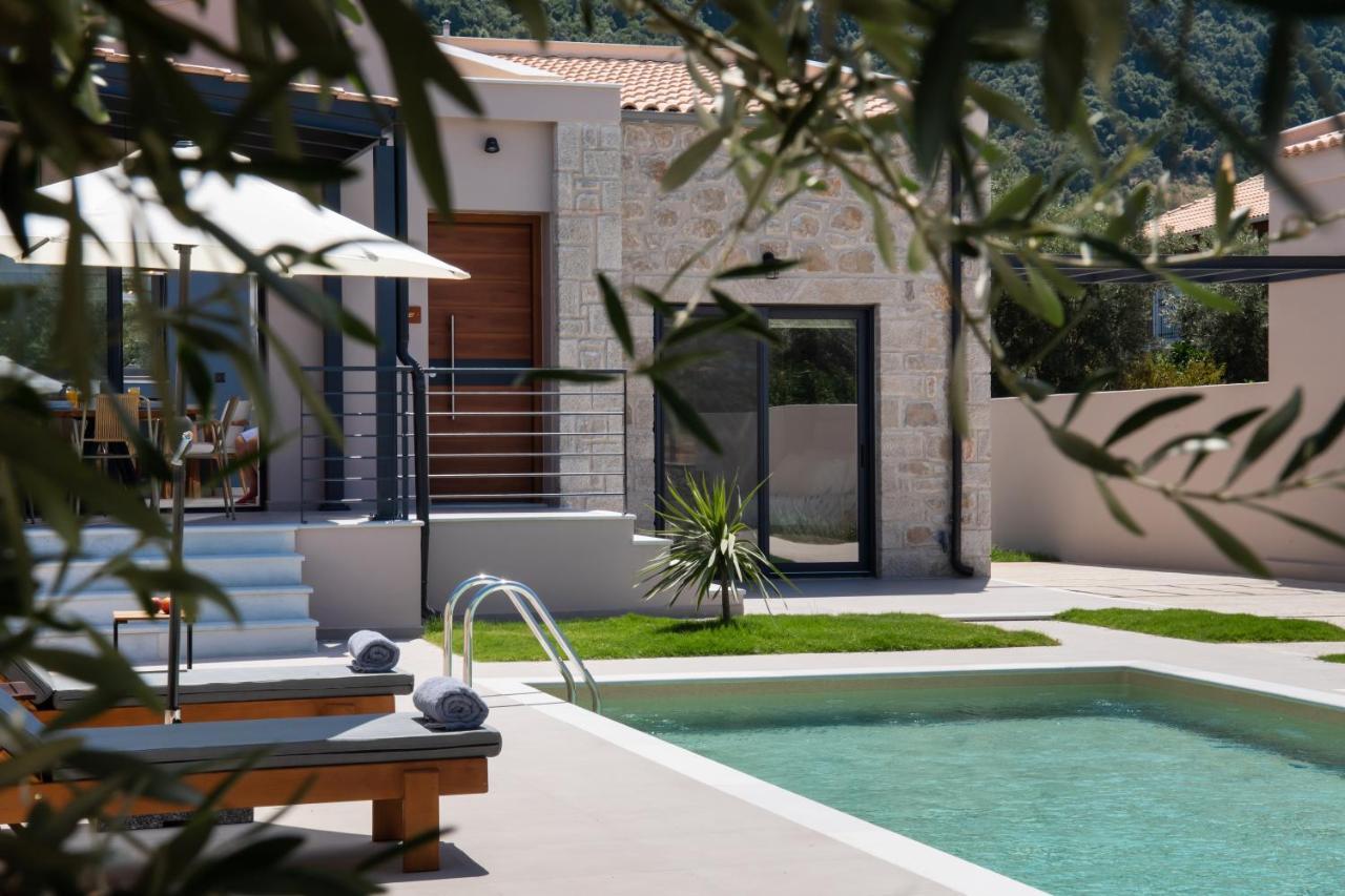 Rizomata Luxury Villa