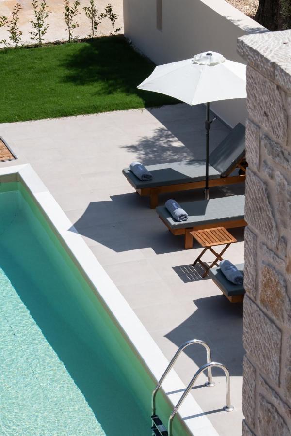 Rizomata Luxury Vila *