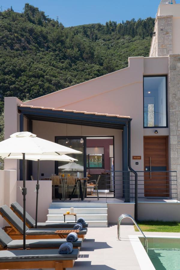 Rizomata Luxury Villa *