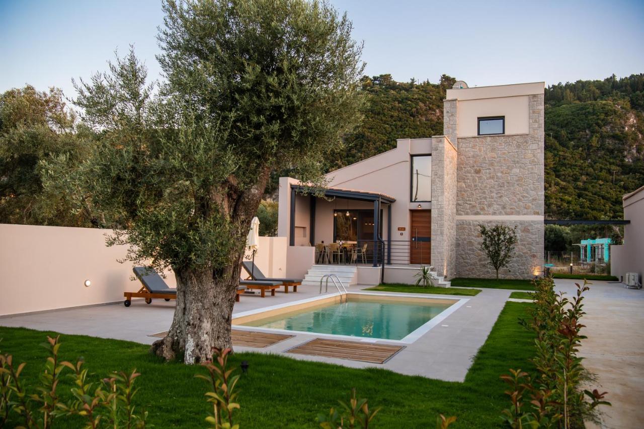 Rizomata Luxury Villa
